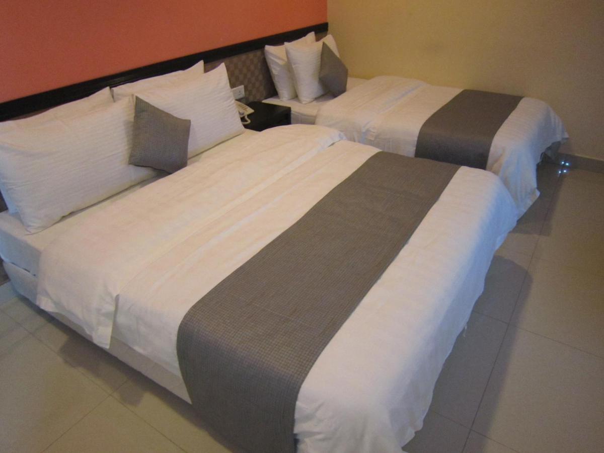 Oyo 151 Twin Hotel Kuala Lumpur Zewnętrze zdjęcie