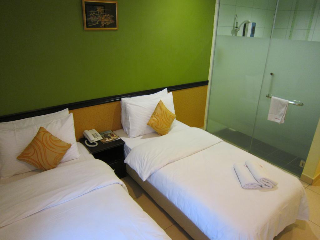 Oyo 151 Twin Hotel Kuala Lumpur Zewnętrze zdjęcie