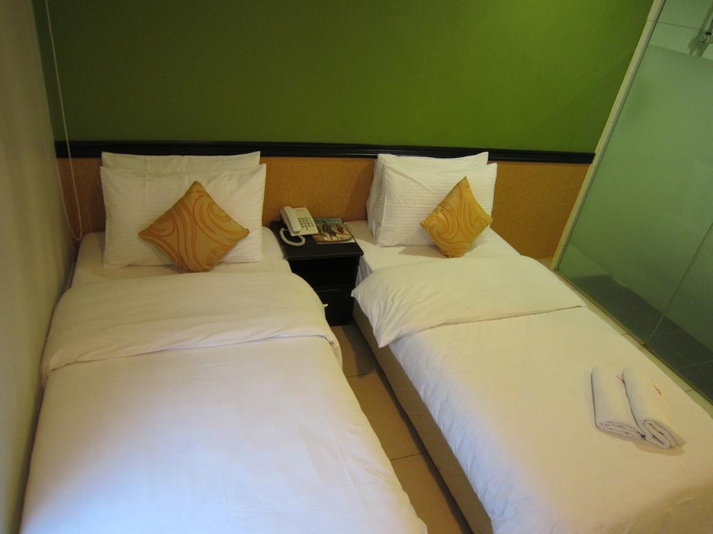 Oyo 151 Twin Hotel Kuala Lumpur Zewnętrze zdjęcie