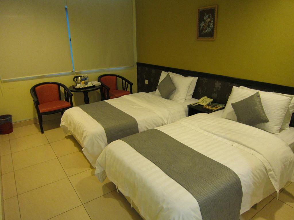 Oyo 151 Twin Hotel Kuala Lumpur Zewnętrze zdjęcie