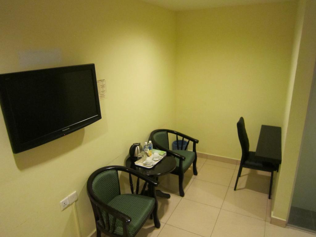 Oyo 151 Twin Hotel Kuala Lumpur Zewnętrze zdjęcie