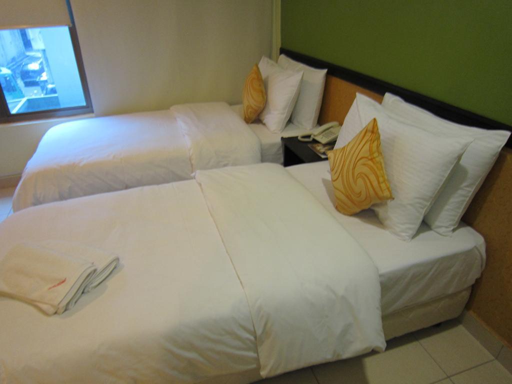 Oyo 151 Twin Hotel Kuala Lumpur Zewnętrze zdjęcie